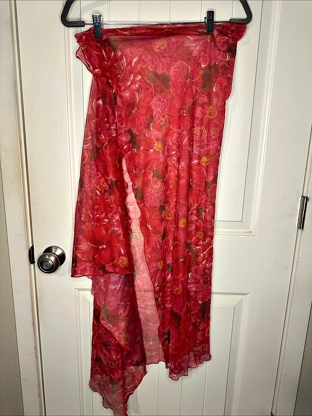 Newport News Floral Sheer Swim Wrap in Red & Pink Like New